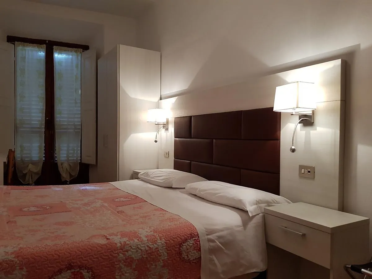 Hotel Elite Firenze 2*,  Italia